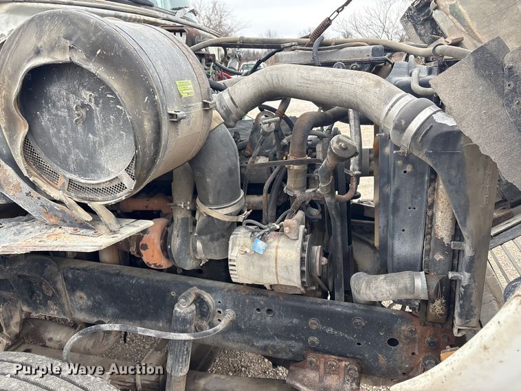 image for item EV2653 1991 Ford LTA9000 dump truck