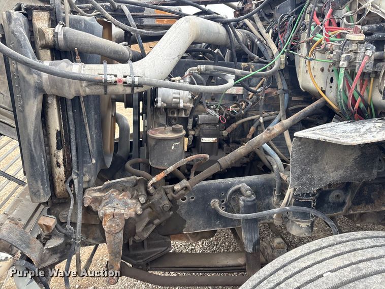 image for item EV2653 1991 Ford LTA9000 dump truck