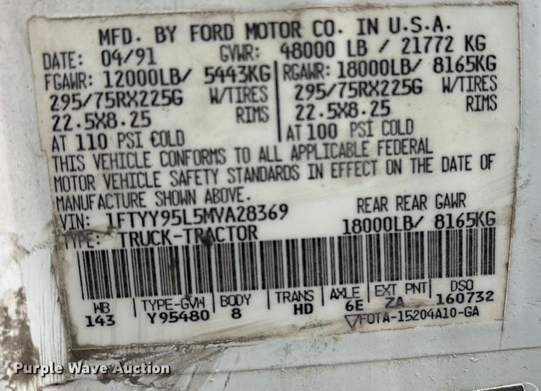 image for item EV2653 1991 Ford LTA9000 dump truck