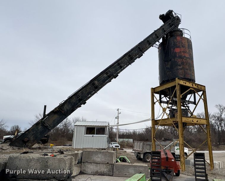 image for item EV2655 Asphalt silo