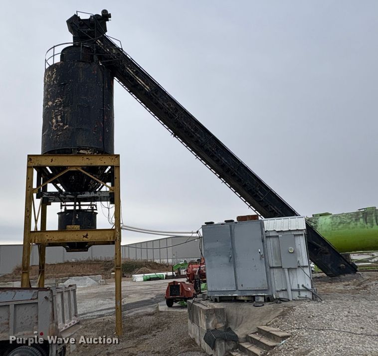 image for item EV2655 Asphalt silo