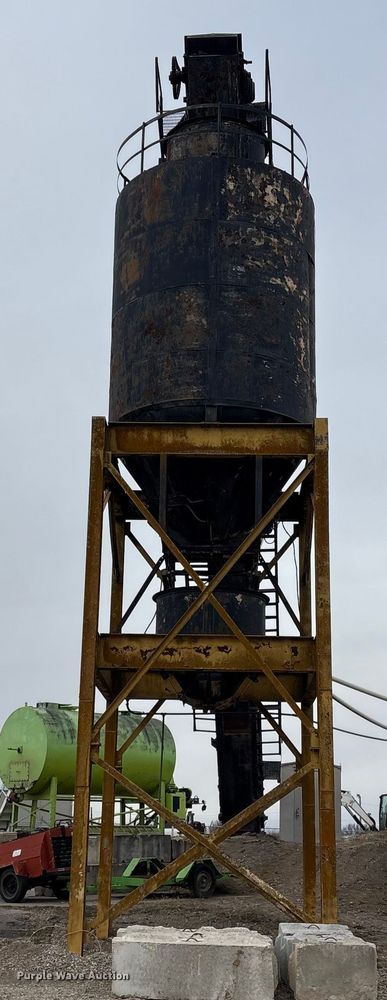 image for item EV2655 Asphalt silo