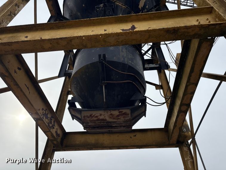 image for item EV2655 Asphalt silo