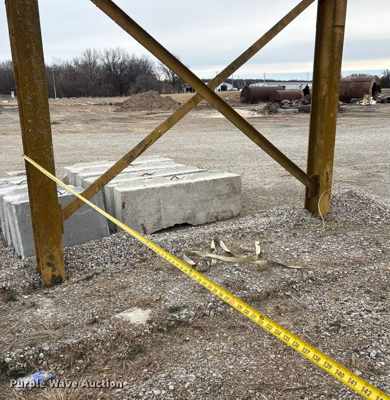 image for item EV2655 Asphalt silo