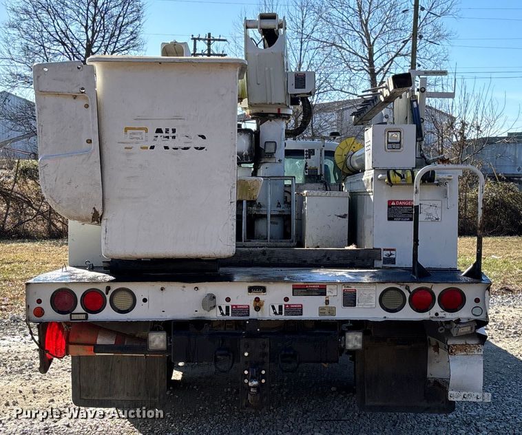 image for item EV3292 2016 Ford F550 Super Duty XL bucket truck