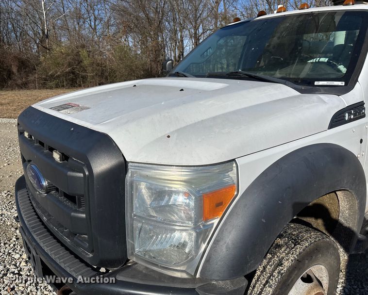 image for item EV3292 2016 Ford F550 Super Duty XL bucket truck