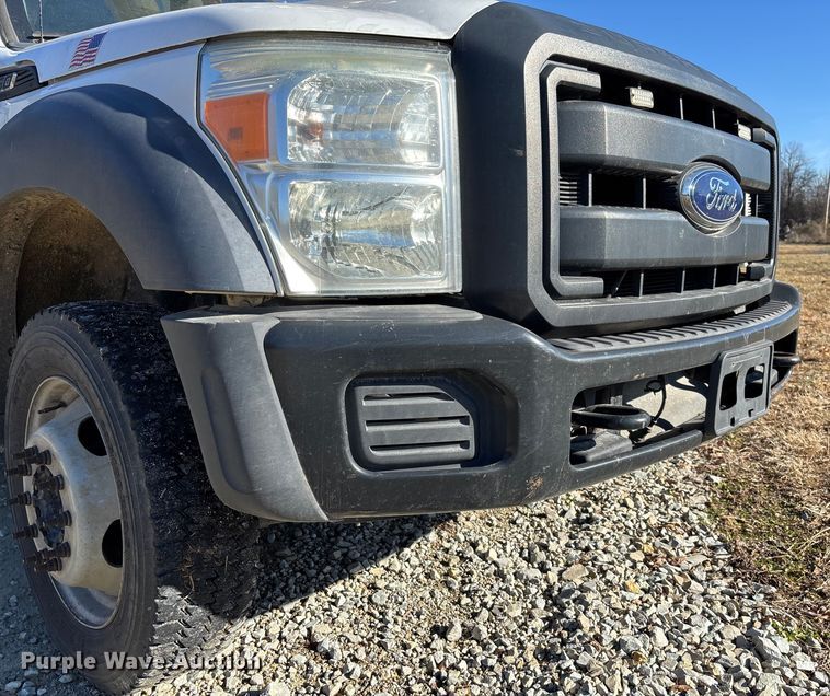 image for item EV3292 2016 Ford F550 Super Duty XL bucket truck