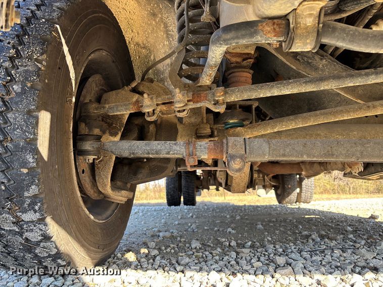 image for item EV3292 2016 Ford F550 Super Duty XL bucket truck