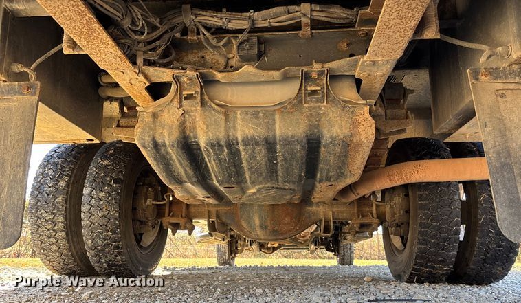 image for item EV3292 2016 Ford F550 Super Duty XL bucket truck