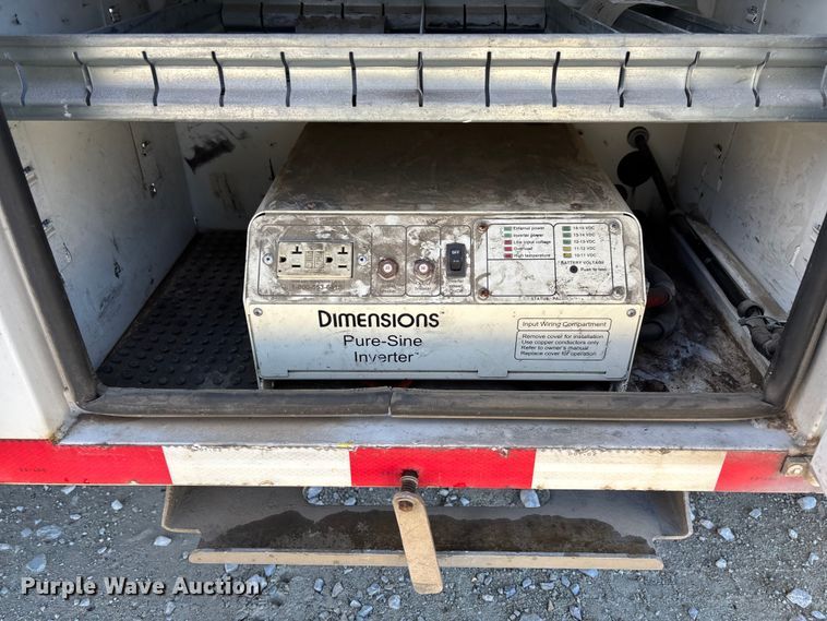 image for item EV3292 2016 Ford F550 Super Duty XL bucket truck