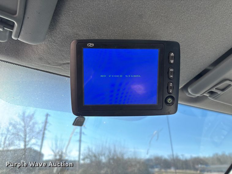 image for item EV3292 2016 Ford F550 Super Duty XL bucket truck