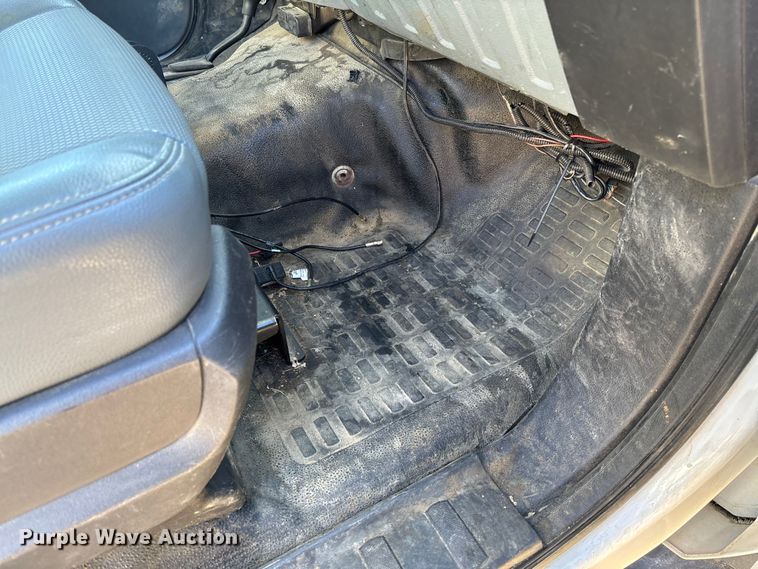 image for item EV3292 2016 Ford F550 Super Duty XL bucket truck