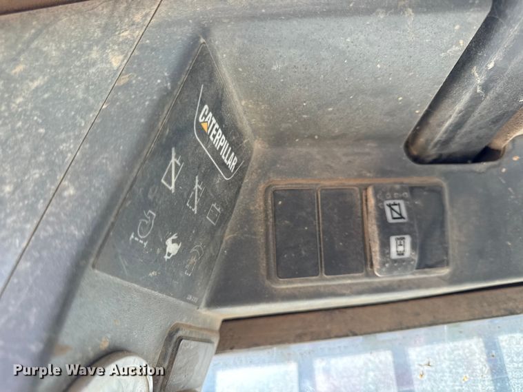 image for item EV6005 Caterpillar 259B3 tracked skid steer loader