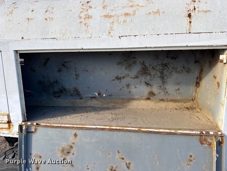 image for item FB0547 1976 Ford 800 fuel truck