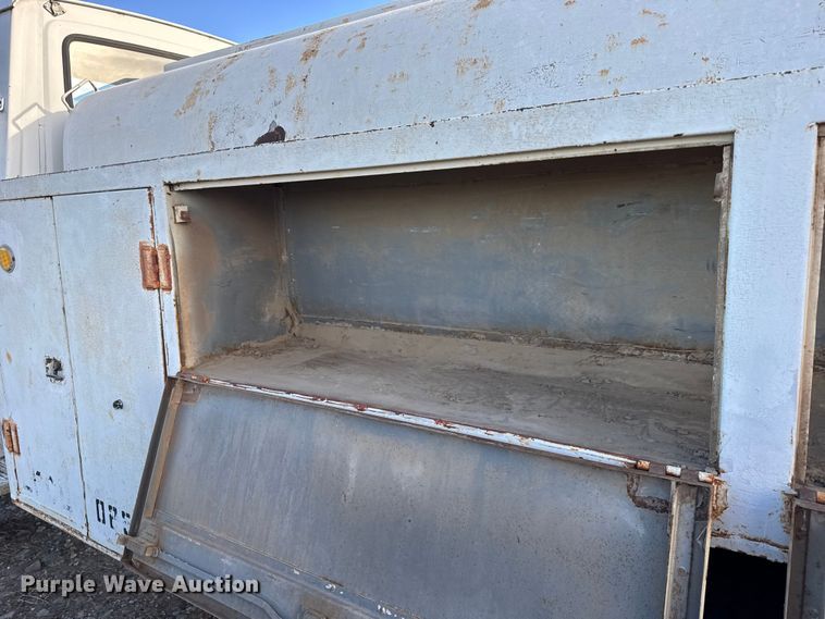 image for item FB0547 1976 Ford 800 fuel truck