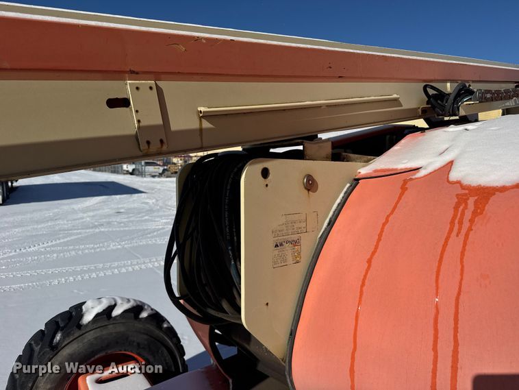image for item FB0650 1998 JLG 600AJ boom lift
