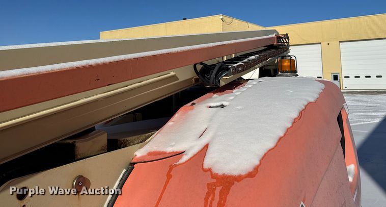 image for item FB0650 1998 JLG 600AJ boom lift