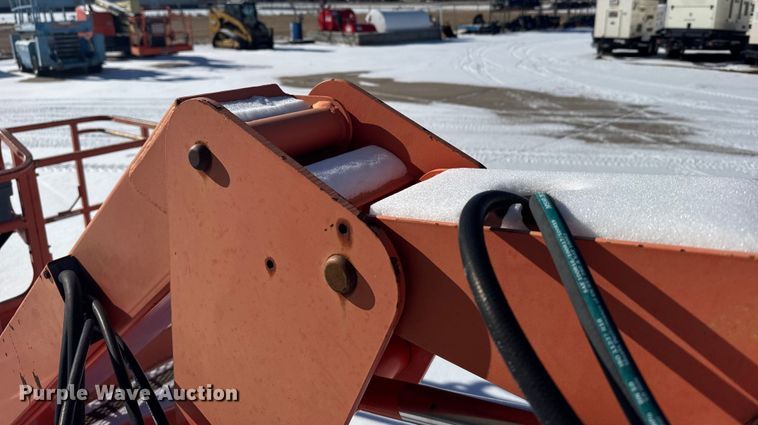 image for item FB0650 1998 JLG 600AJ boom lift