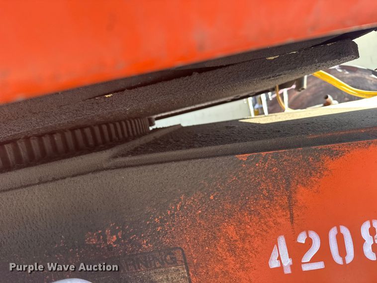 image for item FB0650 1998 JLG 600AJ boom lift