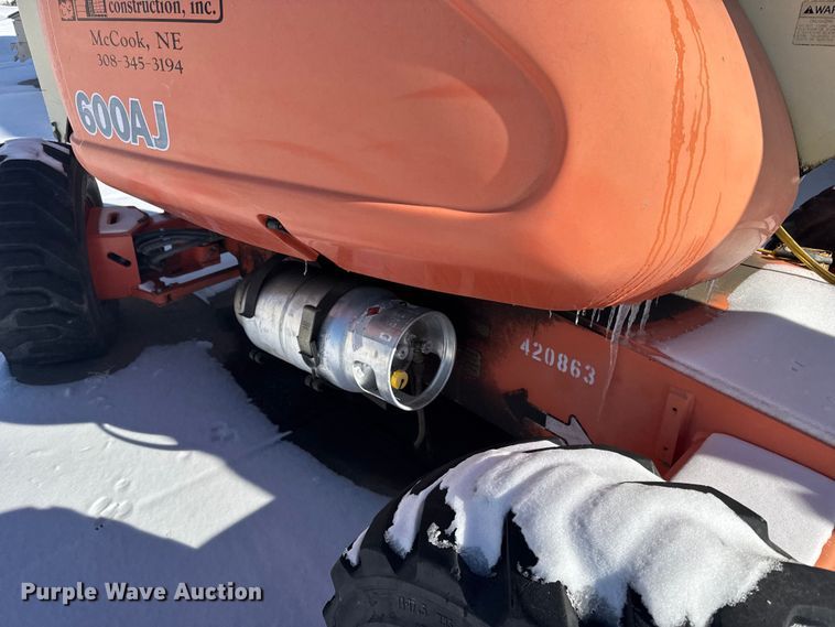 image for item FB0650 1998 JLG 600AJ boom lift