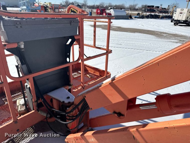 image for item FB0650 1998 JLG 600AJ boom lift