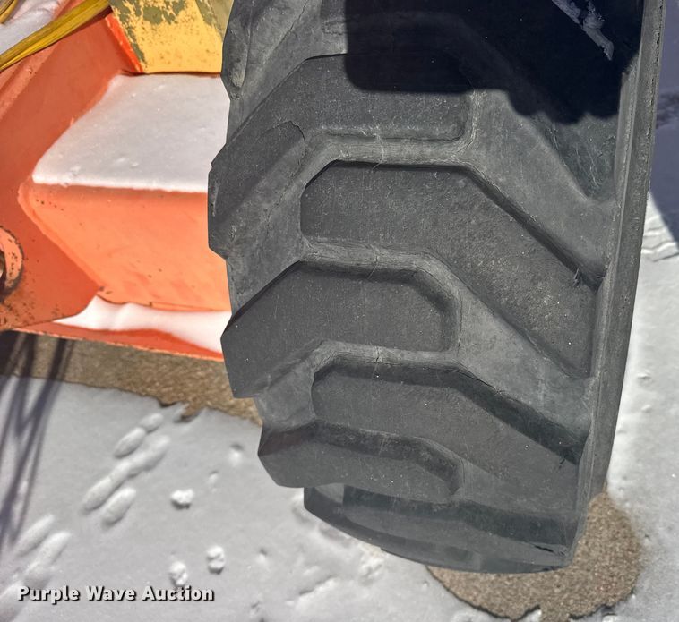 image for item FB0650 1998 JLG 600AJ boom lift