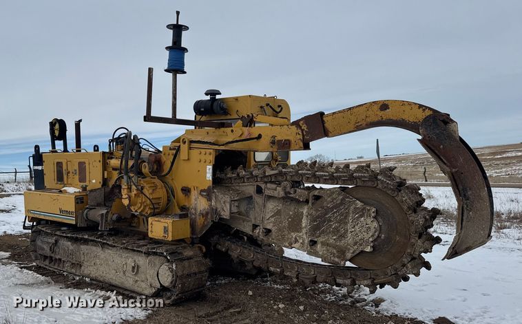 image for item FB0653 2005 Vermeer T655 commander 2 trencher