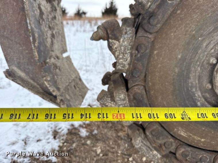 image for item FB0653 2005 Vermeer T655 commander 2 trencher