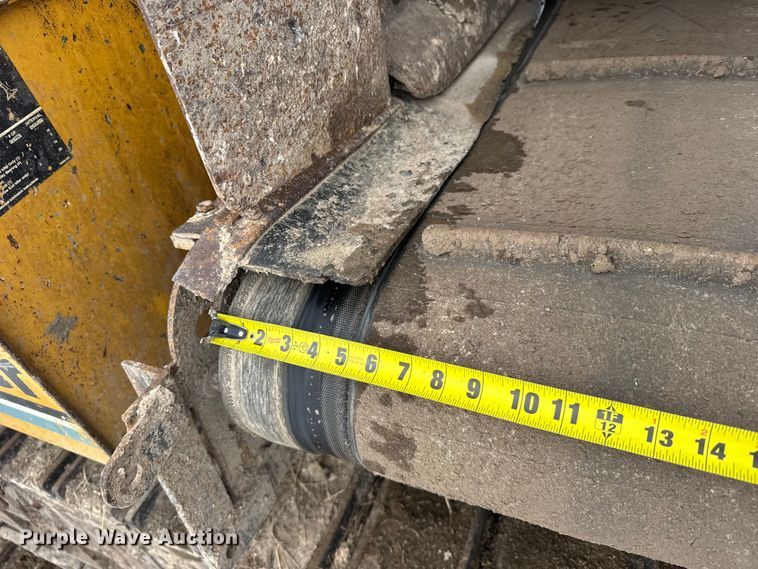 image for item FB0653 2005 Vermeer T655 commander 2 trencher