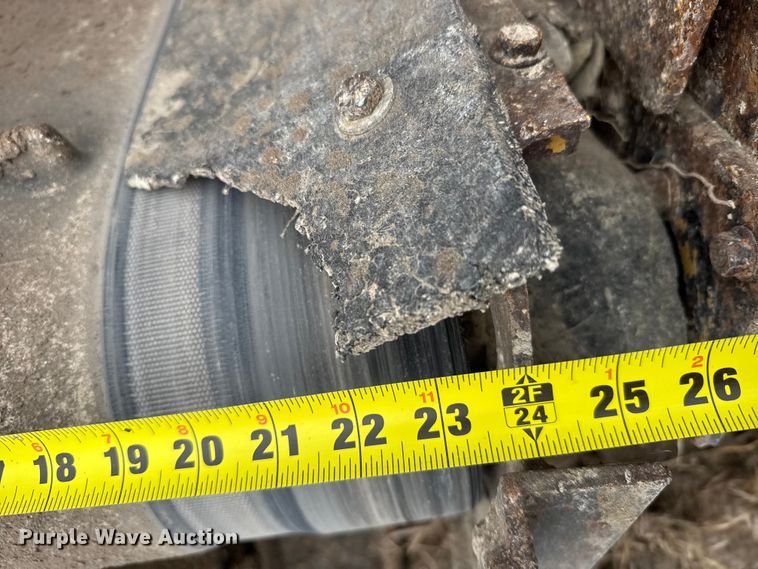 image for item FB0653 2005 Vermeer T655 commander 2 trencher