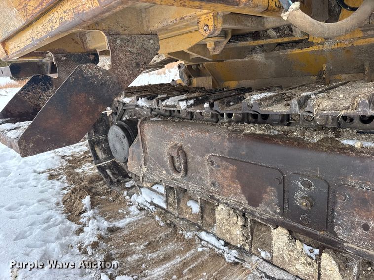 image for item FB0653 2005 Vermeer T655 commander 2 trencher