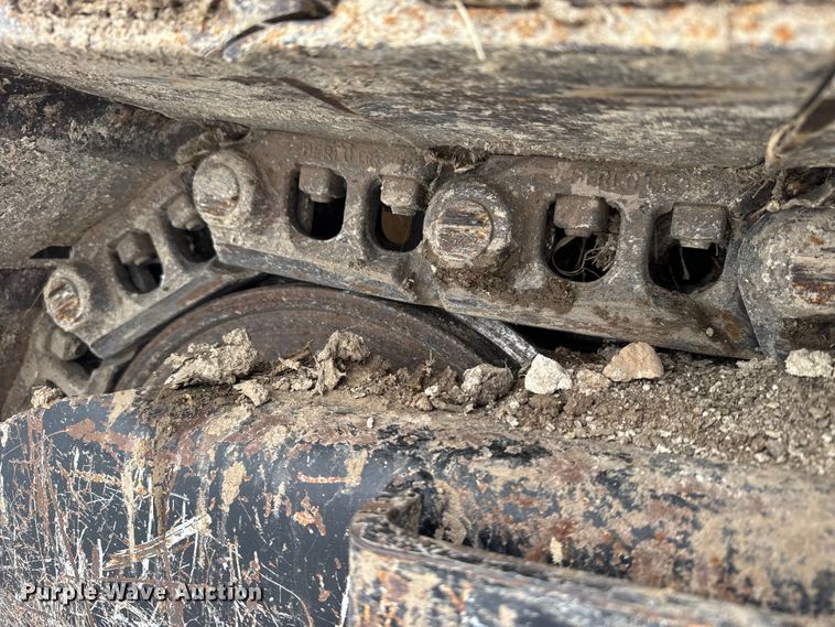 image for item FB0653 2005 Vermeer T655 commander 2 trencher