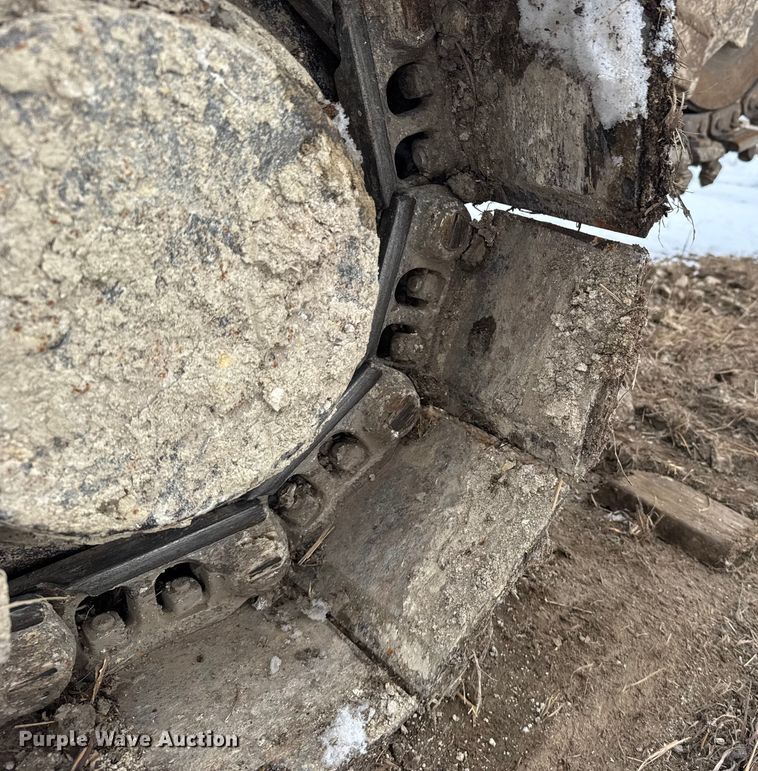 image for item FB0653 2005 Vermeer T655 commander 2 trencher