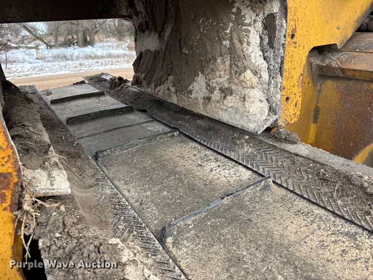 image for item FB0655 2001 Vermeer T758TR trencher