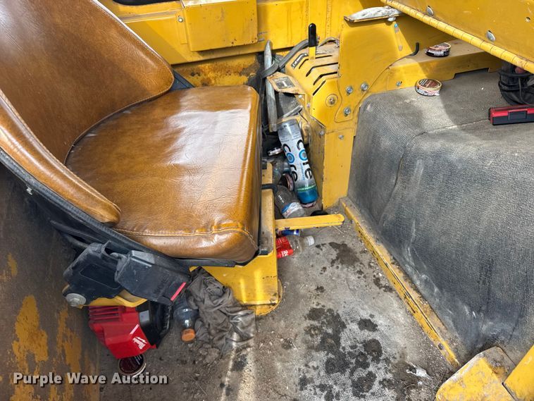 image for item FB0655 2001 Vermeer T758TR trencher