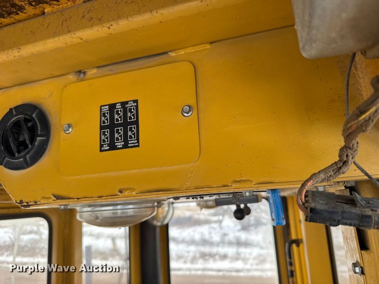 image for item FB0655 2001 Vermeer T758TR trencher