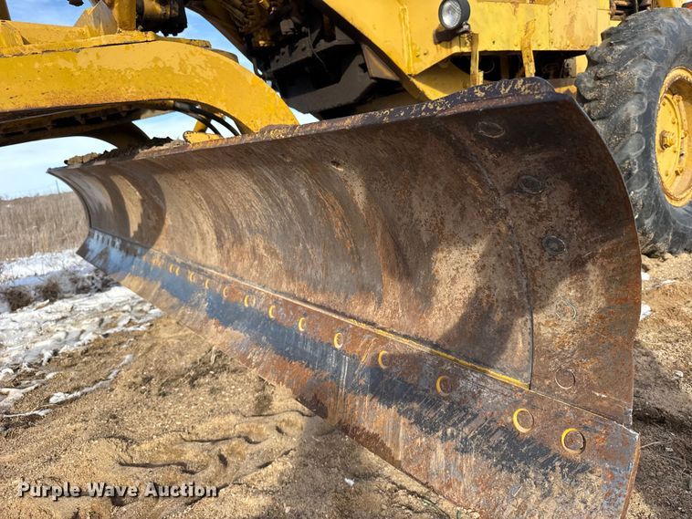 image for item FB0656 1968 Caterpillar 12F motor grader