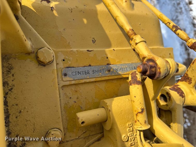 image for item FB0656 1968 Caterpillar 12F motor grader