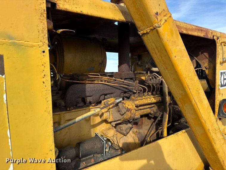 image for item FB0656 1968 Caterpillar 12F motor grader