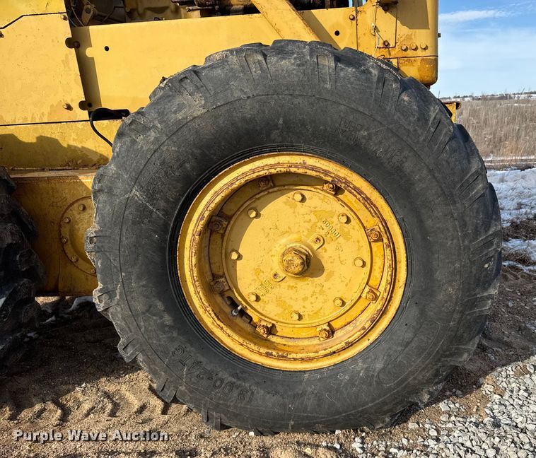 image for item FB0656 1968 Caterpillar 12F motor grader