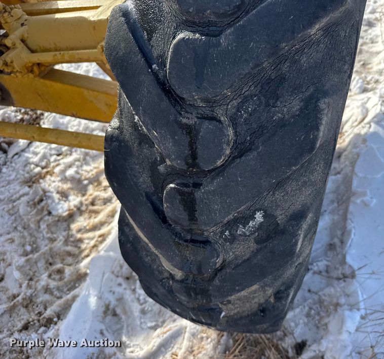 image for item FB0656 1968 Caterpillar 12F motor grader