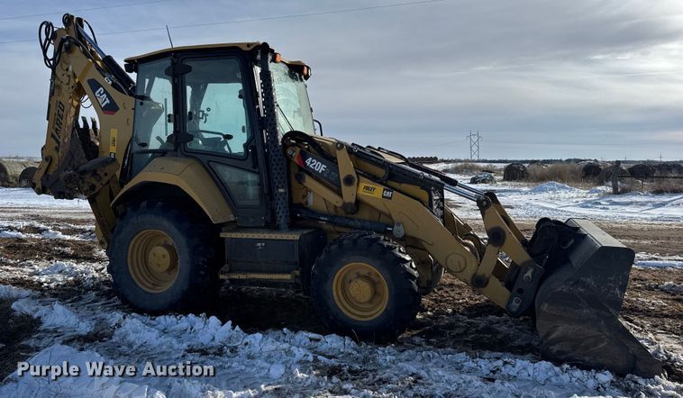 RETROEXCAVADORA 2017 CATERPILLAR 420F2IT