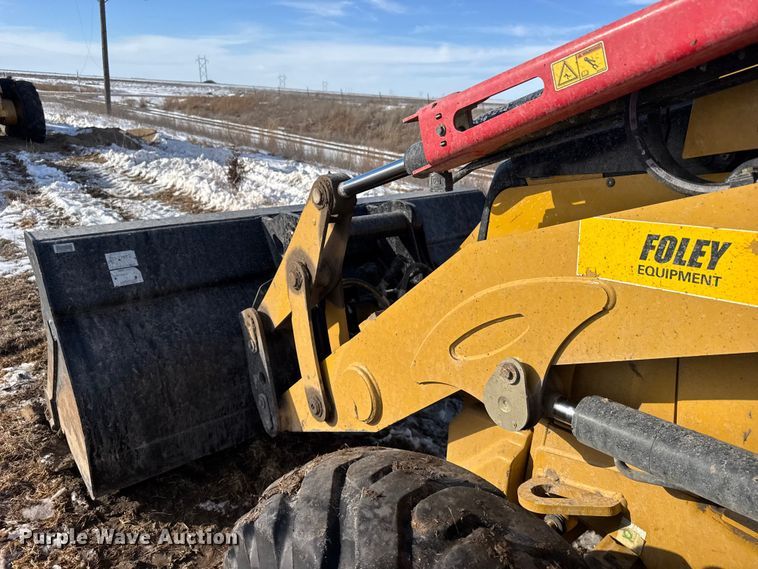 image for item FB0657 2017 Caterpillar 420F2 IT backhoe