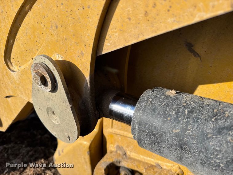 image for item FB0657 2017 Caterpillar 420F2 IT backhoe