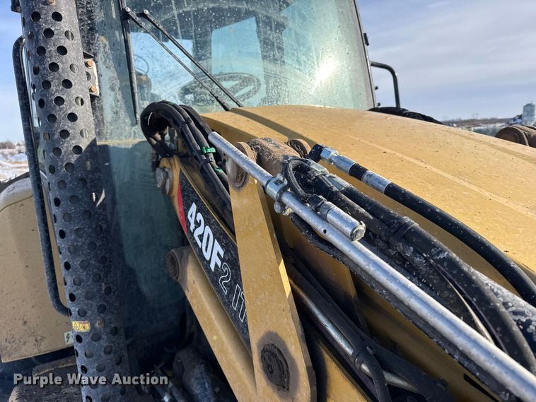 image for item FB0657 2017 Caterpillar 420F2 IT backhoe