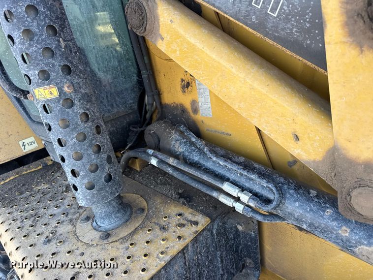 image for item FB0657 2017 Caterpillar 420F2 IT backhoe