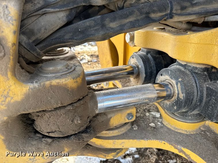 image for item FB0657 2017 Caterpillar 420F2 IT backhoe