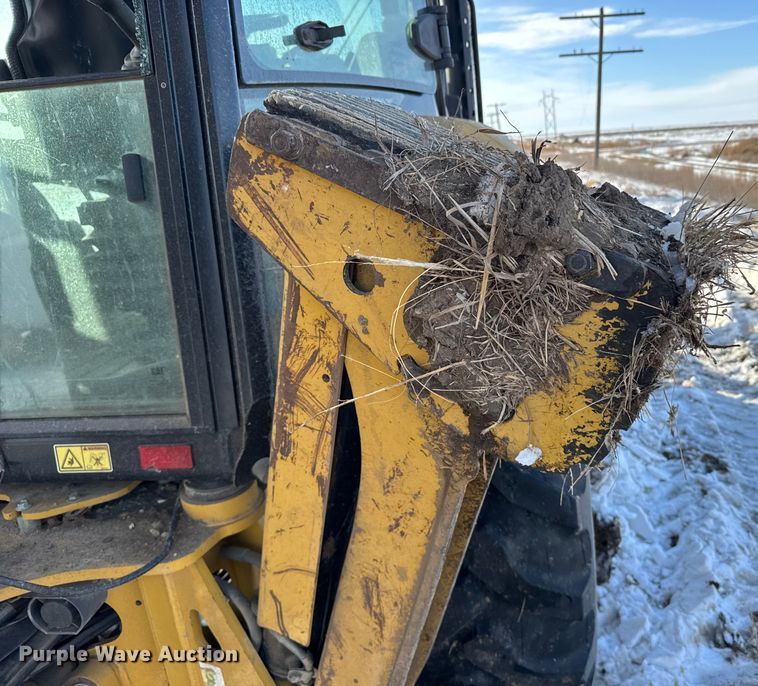 image for item FB0657 2017 Caterpillar 420F2 IT backhoe