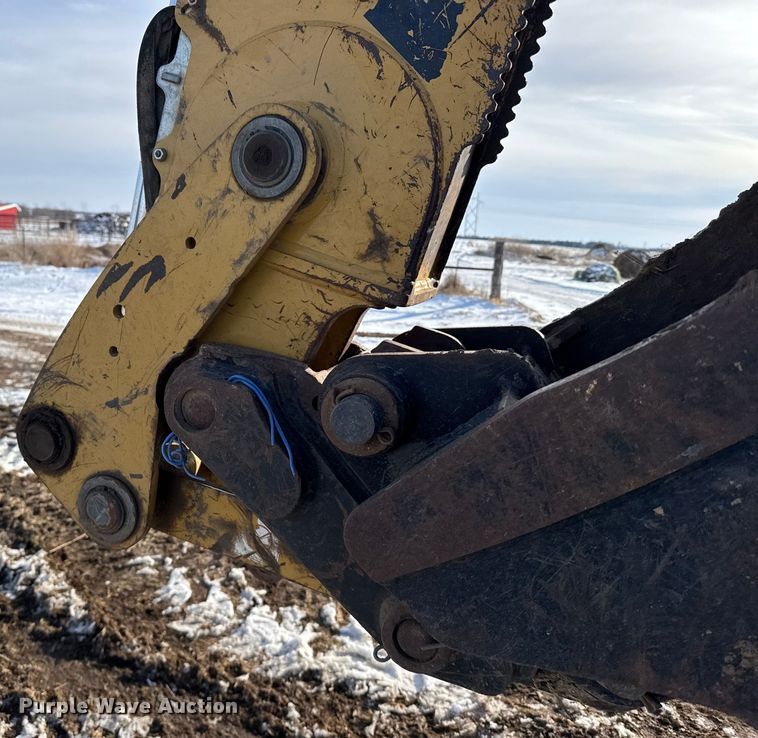 image for item FB0657 2017 Caterpillar 420F2 IT backhoe