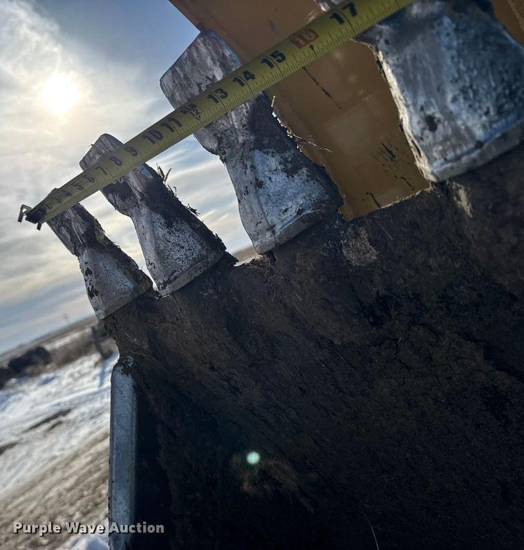 image for item FB0657 2017 Caterpillar 420F2 IT backhoe